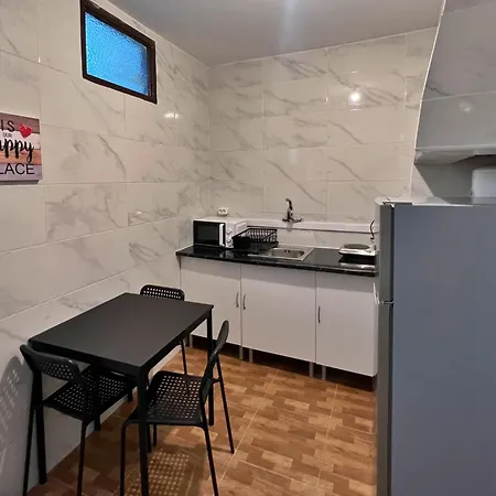 Cosy Mouraria アパート *