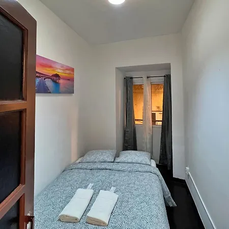 Cosy Mouraria アパート